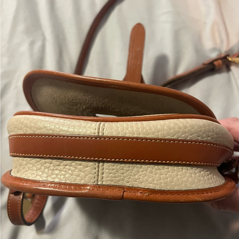 Dooney & Bourke Crossbody Bag RARE - Picture 9 of 9